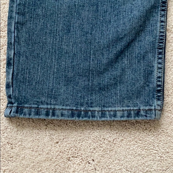 Wrangler | men loose fit jeans | 42x30 - Picture 7 of 11